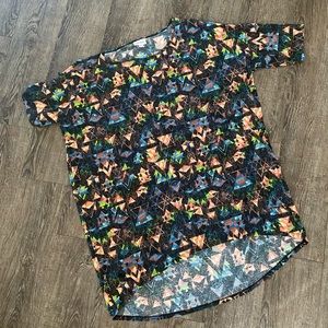 Black Patterned LulaRoe Irma Tunic
